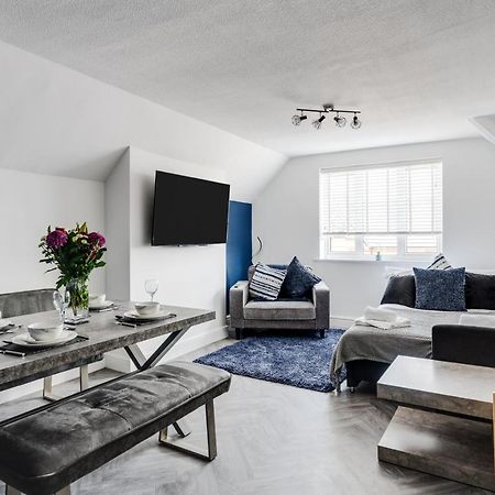 St David'S - Stylish 2 Bed Apartment, Free Parking, Close To Beach Lytham St Annes Exterior foto