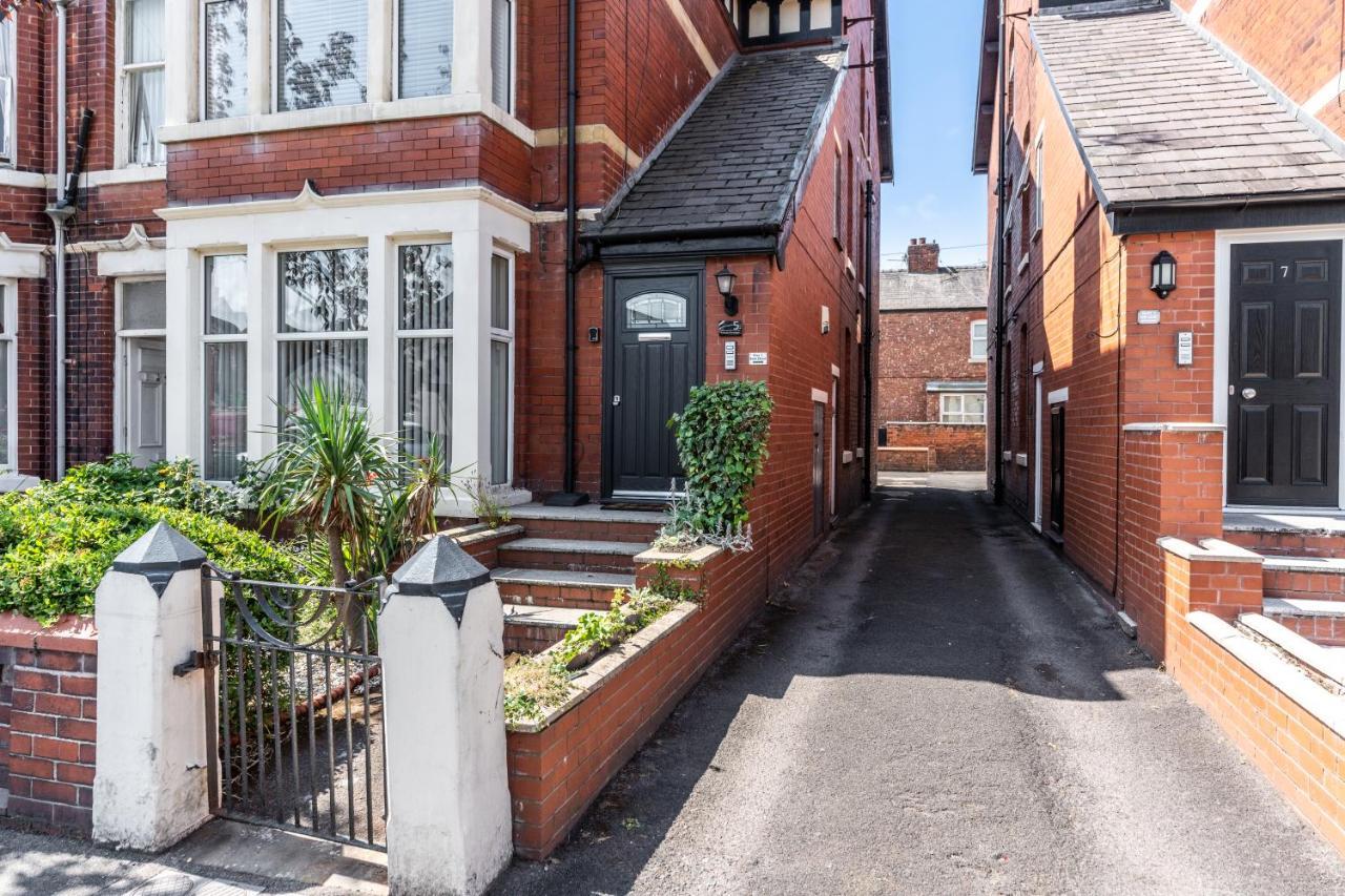 St David'S - Stylish 2 Bed Apartment, Free Parking, Close To Beach Lytham St Annes Exterior foto